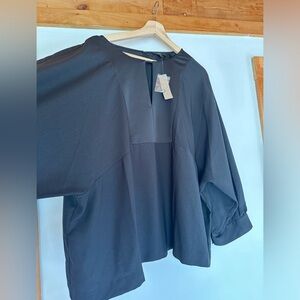 NWT J.Crew keyhole v-neck top/blouse in satin-backed crepe. Black. 3X